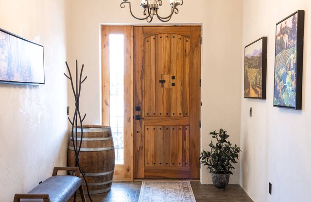 Expansive Tuscan Retreat with room to spread out, hang out, unwind and get away!