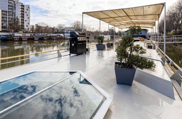 EXPERIENCE THE PARIS OLYMPIC GAMES ON THE SEINE RIVER!