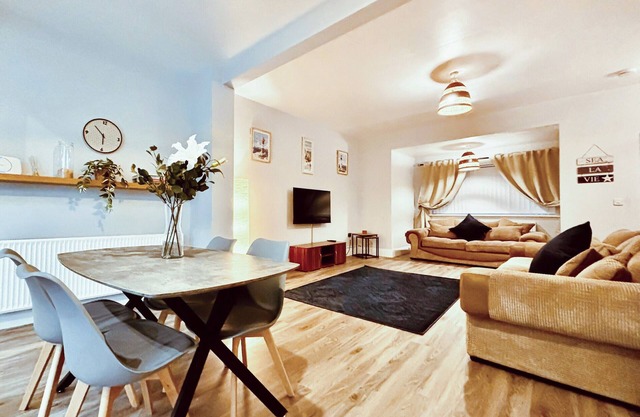 Experience coastal bliss in Newbiggin-by-the-Sea, Northumberland.
