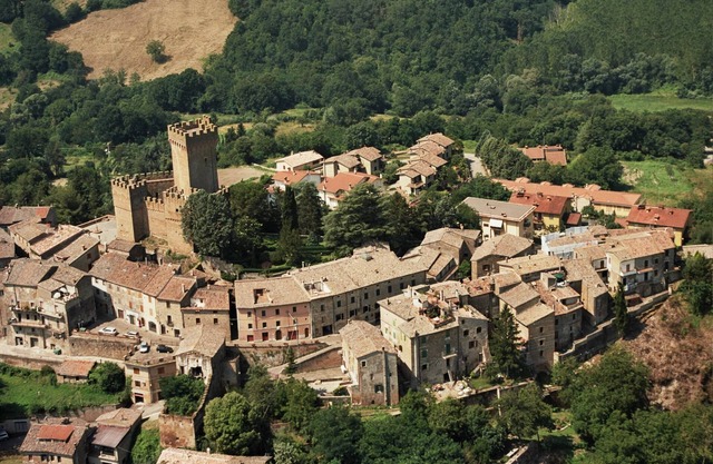 Fewo in Proceno Schloss,Pool,Terrasse,free Wi Fi,familienfreundlich,bis 4 Pers