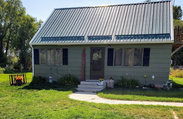 Experience Augusta charm in our spacious 3-bedroom retreat