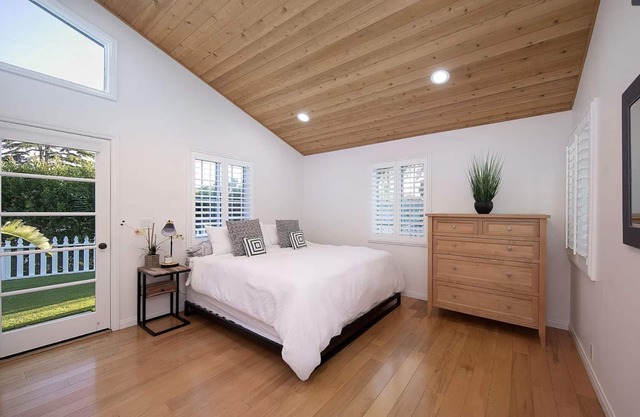 Experience Coastal Elegance-Retreat Awaits in Santa Barbara's Charming Enclave