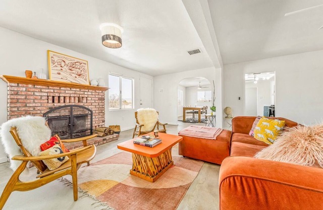 Experience Joshua Tree: Stay at The Maude House