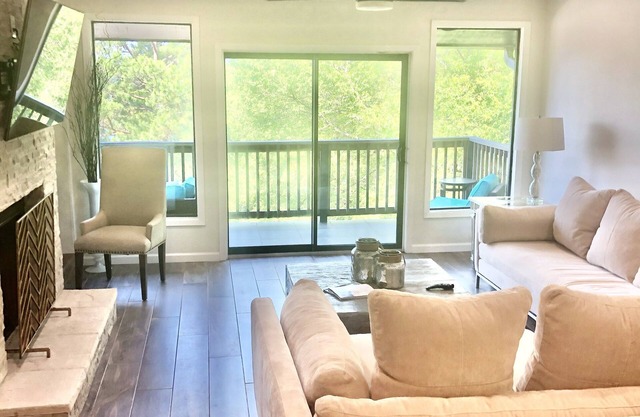 Experience Lakeview Luxury: Newly Updated Condo with Private Boat Dock
