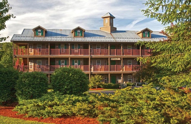 Experience Leisure - Resort Condos in the Berkshire Hills