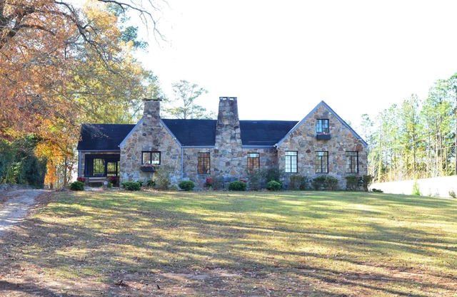 Erleben Sie Millionen Dollar Skyline Views von diesem Buckhead Home!
