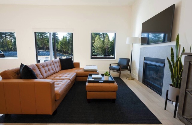 Experience Simple Montana Luxury...Cottage #1