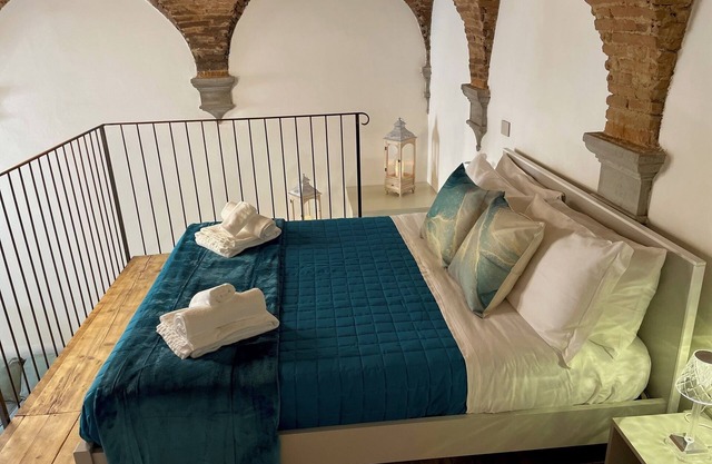 Experience the atmosphere of Arezzo's historic centre