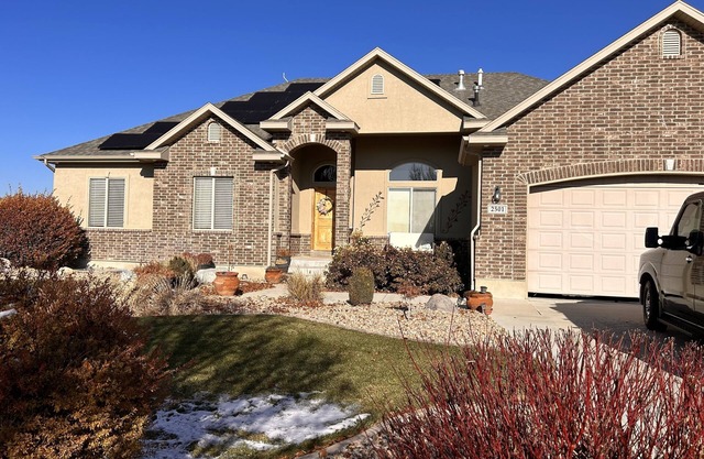 Experience the best views of Eagle Mountain from the comfort of this haven.