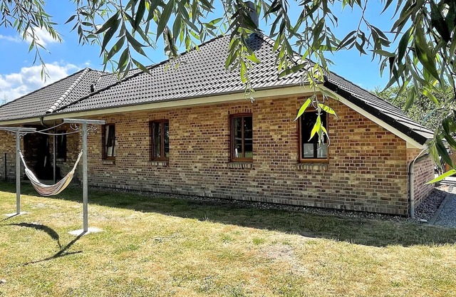 Ferienhaus Lena - barrierearm, mit Hundewaschraum, 1.20m hoch eingezäunt, Kamin