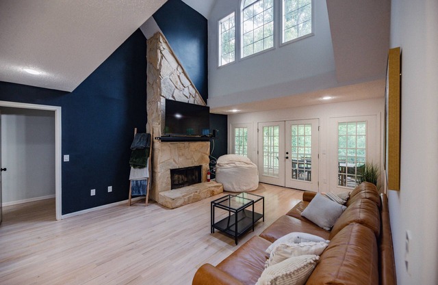 Experience Tuscaloosa - Getaway on 10 acres just minutes outside of Tuscaloosa
