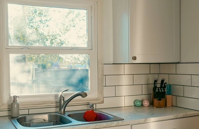 Experience your Mid-Century Dream in the heart of Nob Hill!