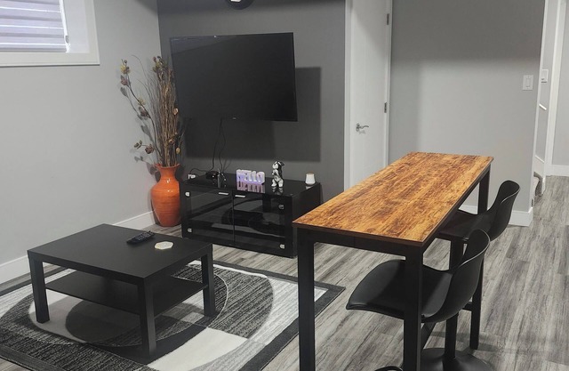 Exquisite 2-bedroom basement Suite in peaceful Beaumont