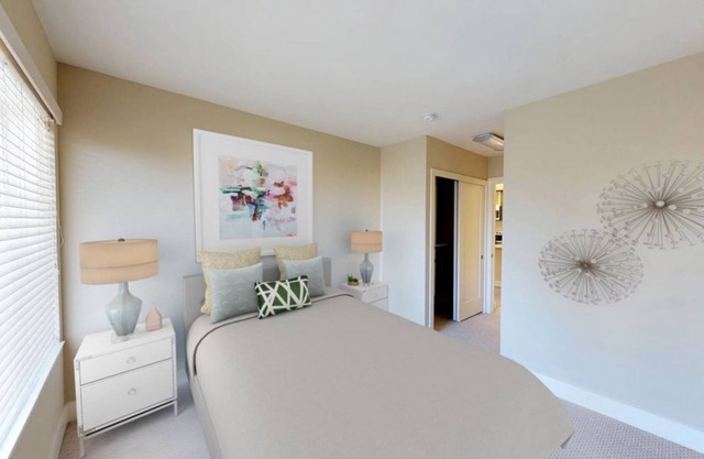 Exquisite 2BR Condo in San Mateo w Pool