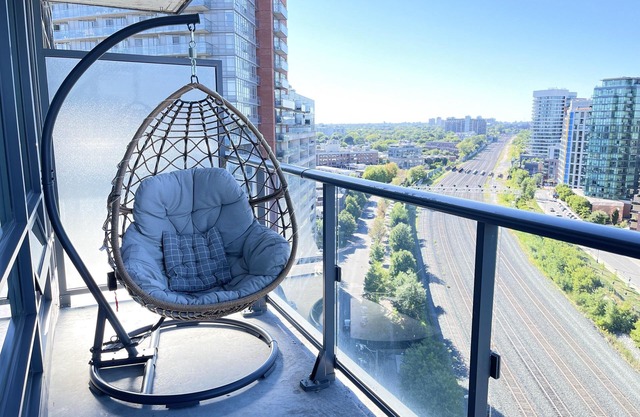 Exquisite Condo with Stunning Views in Downtown