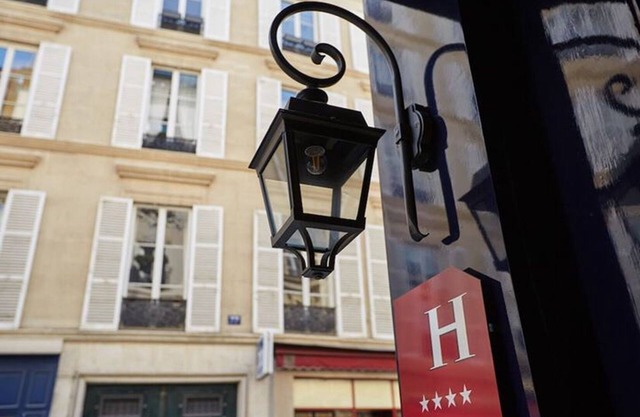 Exquisite Luxury et Élégance – St Germain Rue du Bac with Private Garden