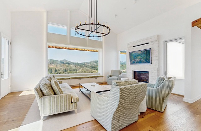 New Listing! Calistoga New-Build w/ Private Hot Tub on Valley-View Deck