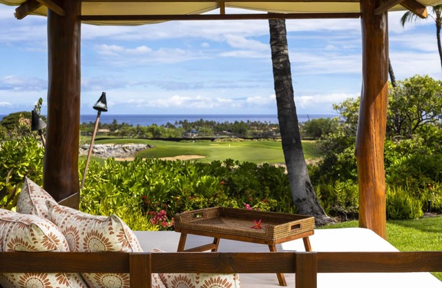 Exquisite Oceanview Estate w/ Private Pool, Hot Tub & AC: Kahikole Street 218