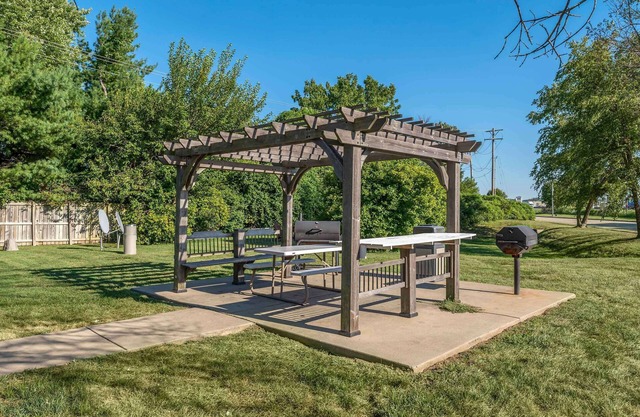 Extended Stay America Select Suites - St. Louis - O' Fallon, IL