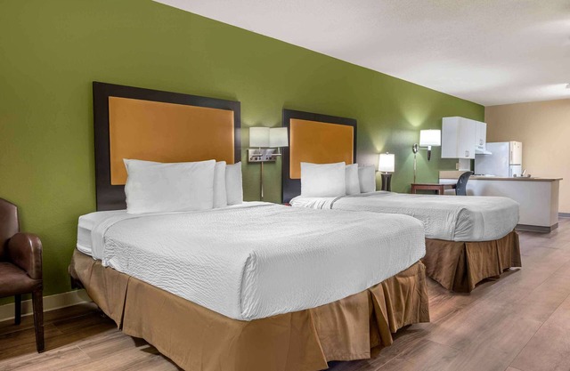 Extended Stay America Select Suites Chicago O'Hare