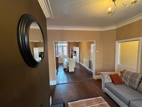 Extra Large home fits FIVE guests