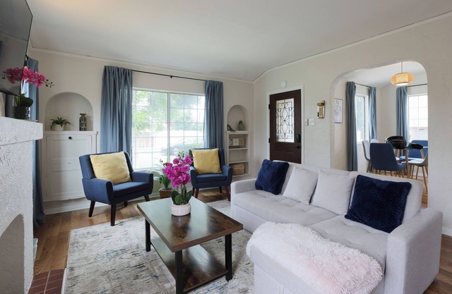 Extraordinaire Casa 2B1B KING beds