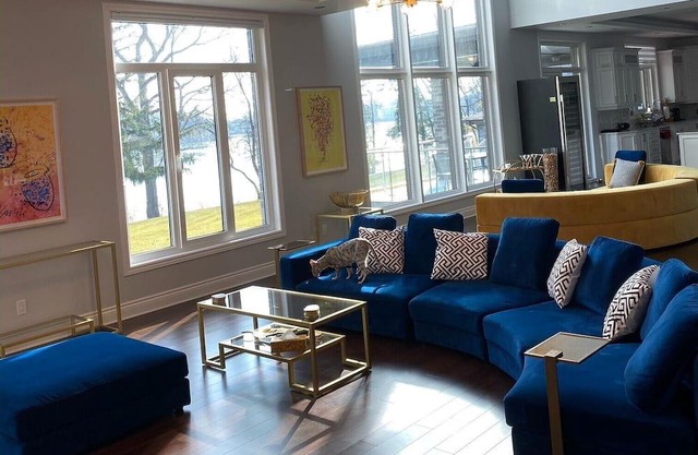 Exuberant Chateau within 30 minutes of Downtown Montreal
