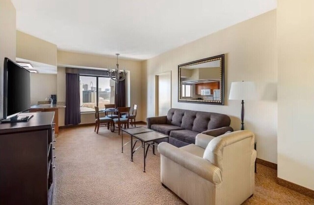 F1 Vegas Grand Prix Race Week 2 Bedroom Suite