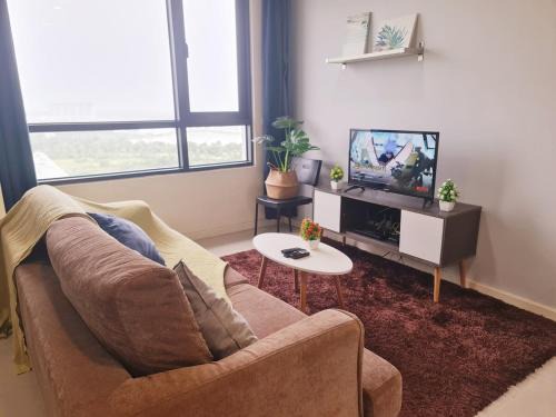 F2-17-07 South View2 -TamarindSuiteWi-FiNetflixFree Parking