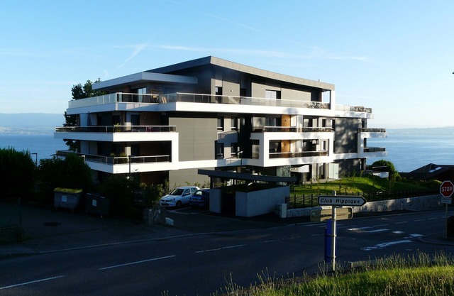 F3 Wohnung für 2 bis 6 Personen mit Terrasse und Seeblick Golf 5 Minuten