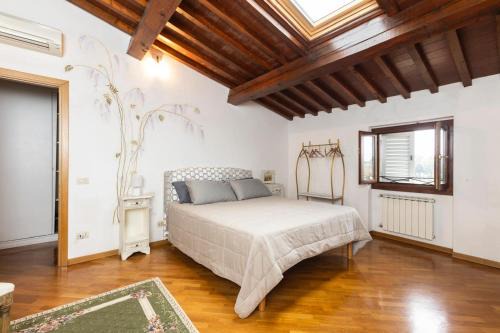Fabio's Rustic Flat