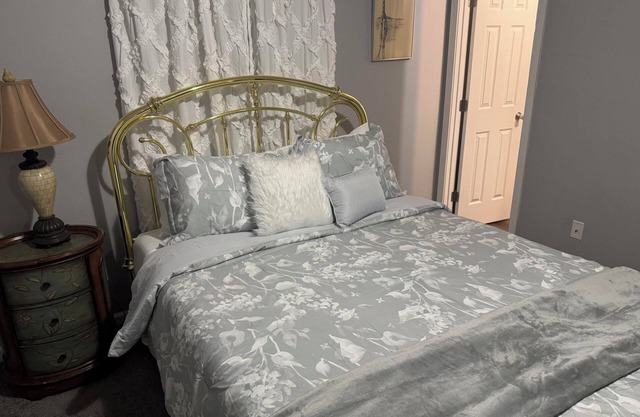 Fabulous 3-bedroom- 3 bath house in prime location in Wilmington