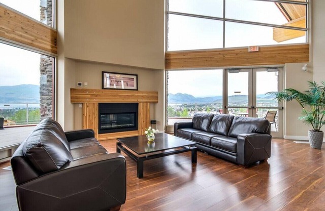 Fabulous Condo at Five Star Resort #209