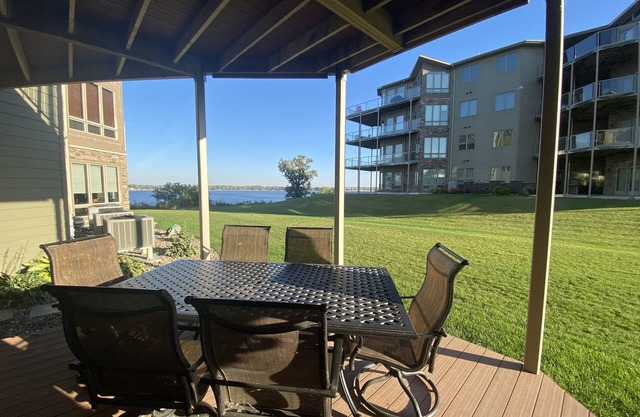 Fabulous Condo at Bridges Bay - Golden Gate #104
