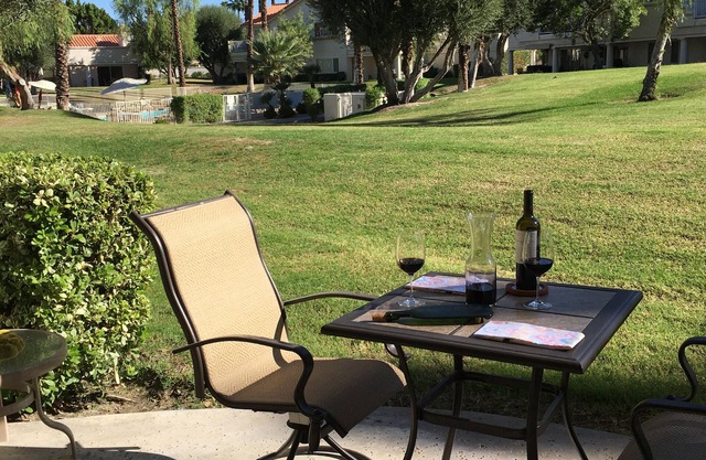 Fabelhafter Desert Falls Country Club! Schöne untere Ebene Villa - Golf, Tennis!