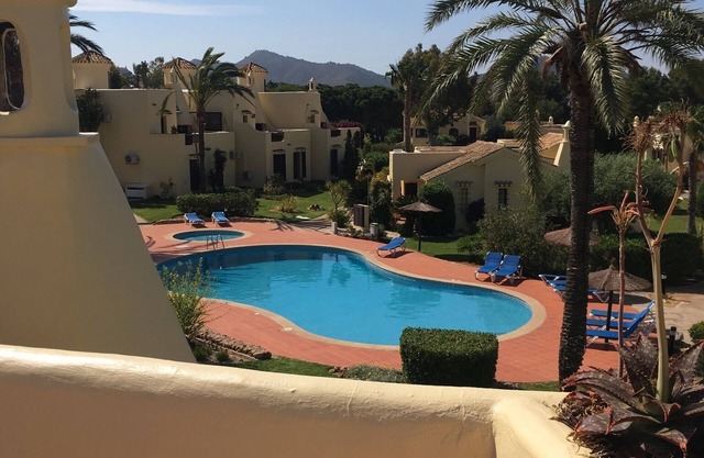 Fabulous El Rancho Villa, tolle Aussicht, direkter Zugang zum Pool, 3 Sonnenterrassen