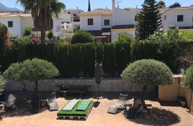 Fabelhafte familienfreundliche 4-Bett-Villa mit privatem Pool