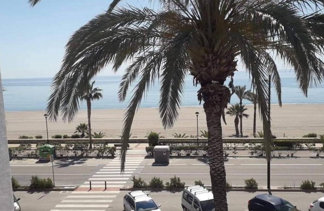 Fabulous Front Line 3-bedroom Apartment in Mojacar