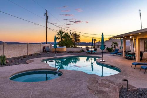 Fabulous Havasu Family Home Private Pool Hot Tub