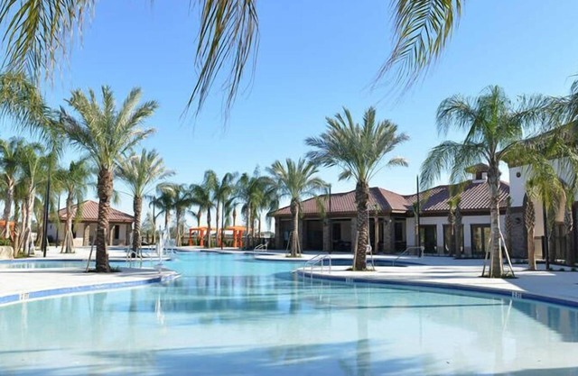 Fabulous Single Home w/ Pool at Solterra Resort