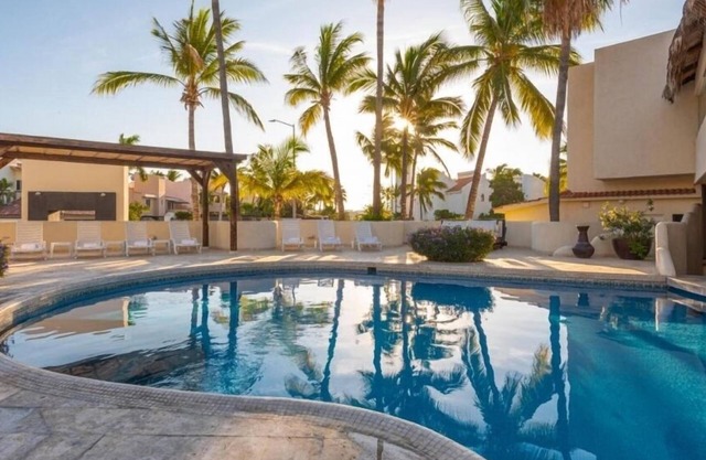 Fabulous Studio with Outdoor Pool