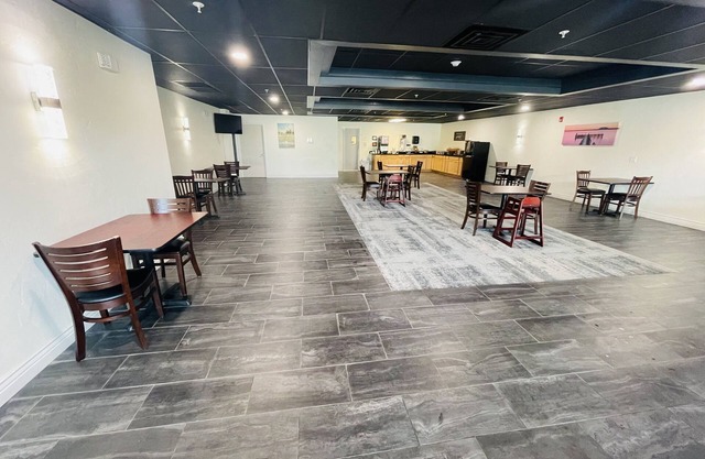FairBridge Inn & Suites Cuero