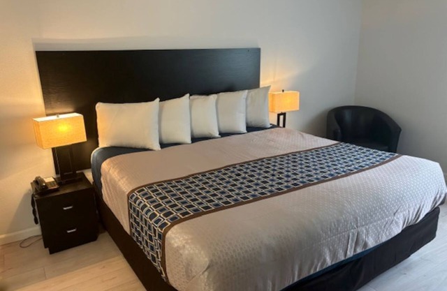FairBridge Inn & Suites Sunnyside