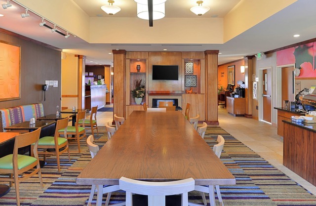 Fairfield Inn and Suites by Marriott Sacramento Elk Grove