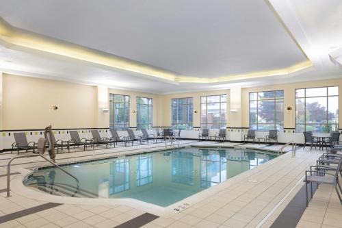 Fairfield Inn & Suites – Buffalo Airport