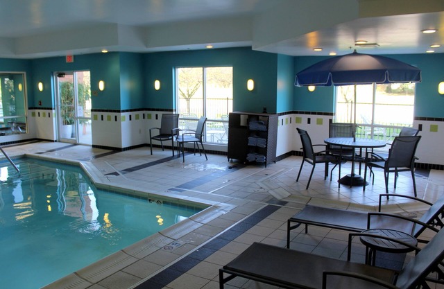Fairfield Inn & Suites Seymour