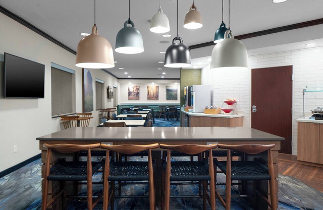 Fairfield Inn & Suites by Marriott - Jefferson City