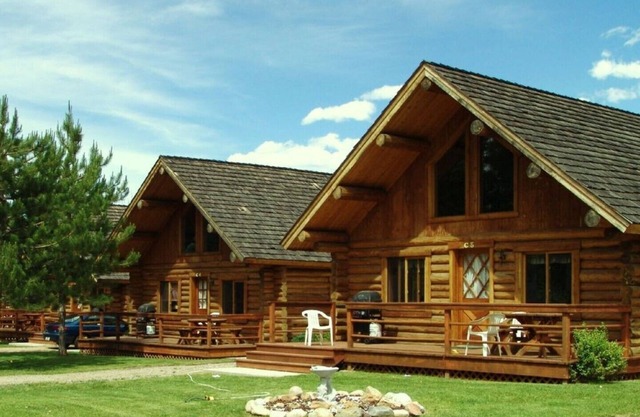 Fairmont Chalets Montana 3
