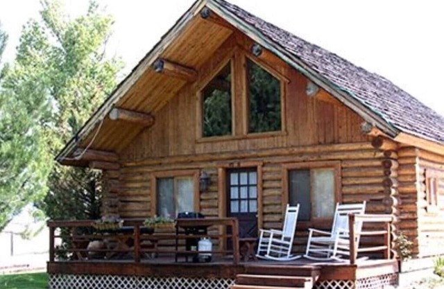 Fairmont Chalets Montana 1