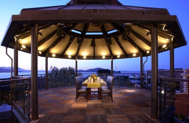 Fairmont Heritage Place, Ghirardelli Square